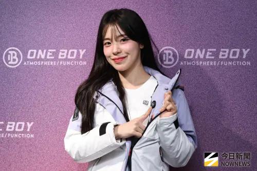 李多慧搭計程車給2000元小費！和司機全家視訊　粉羨慕：我要轉行
