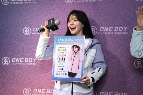 ▲李多慧ONE BOY 一日店長。（圖／記者朱永強攝）