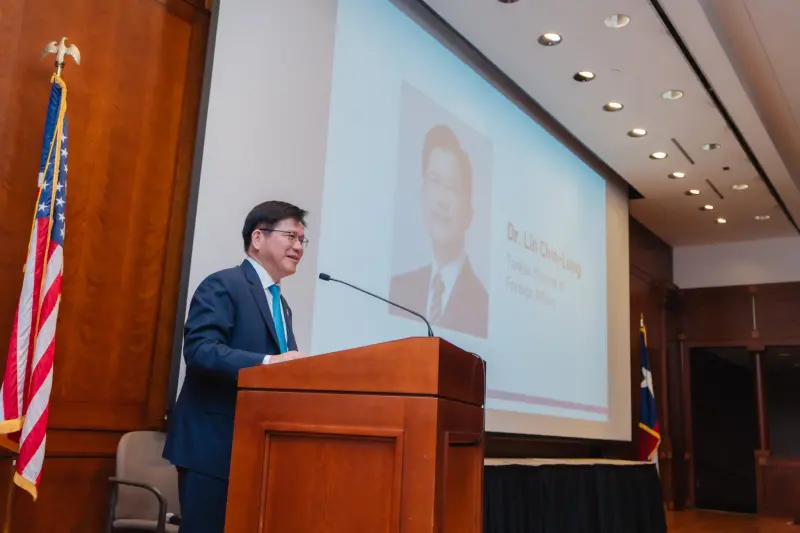    ▲半導體拿最惠待遇！台美談判拍板，林佳龍揭「台灣模式」三贏佈局（圖／林佳龍臉書）  