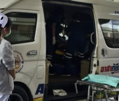 泰國孕婦途中突發陣痛　救護車內順利產女母女均安
