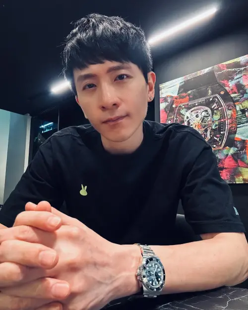 ▲石康鈞至今依舊從事音樂創作。（圖／石康鈞 𝗝𝗢𝗡𝗘𝗦 𝗦𝗛𝗜 𝗞𝗔𝗡𝗚 𝗝𝗨𝗡 IG@jones.skj）