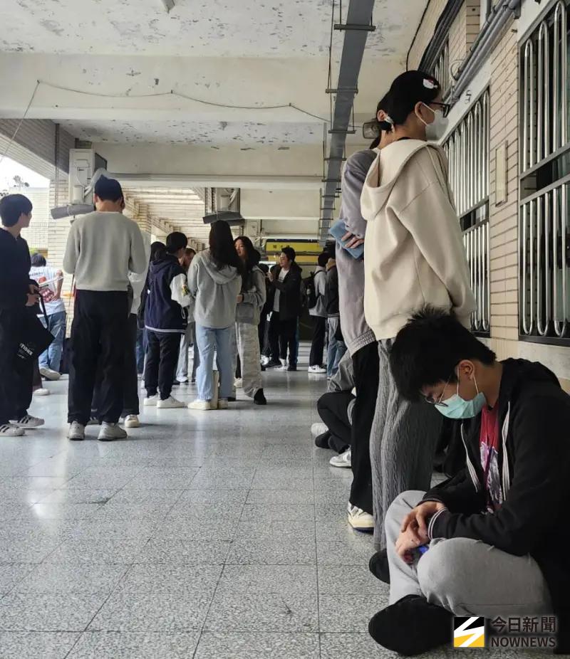 考場不開冷氣悶出怨氣！考生反應悶熱　大考中心：全班同意才開窗
