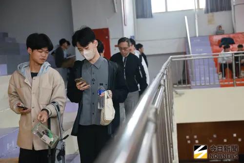 學測上午數學A違規近80件！「沒帶考試有效證件」歷年來最多
