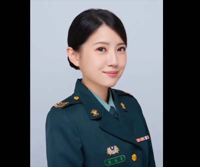 「最美政戰士」自願請調東引！撞臉田中千繪爆紅　她曝擇偶標準