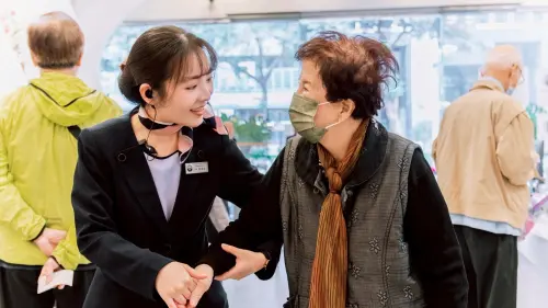 ▲馬光醫療網領先業界的「CRM顧客關係管理部門」，負責優化服務流程、協助整合意見回饋，用更被信任的方式陪伴民眾呵護健康。（圖／馬光中醫提供）