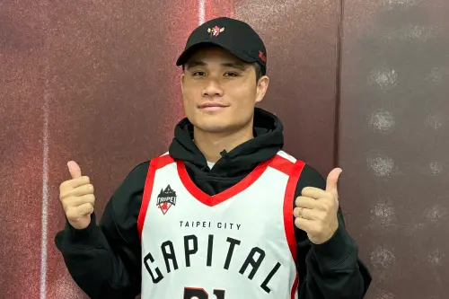 李凱威也瘋柯瑞！中職安打王成經典賽遺珠不遺憾：把二壘練到最強
