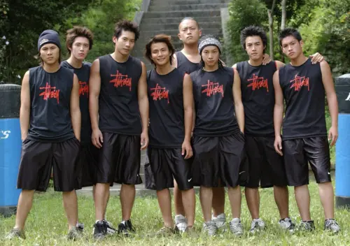 MVP情人 ▲當年5566為《MVP情人》演唱的歌曲〈我難過〉,就造就了一代人的共通話題。(圖/翻攝自三立華劇臉書)