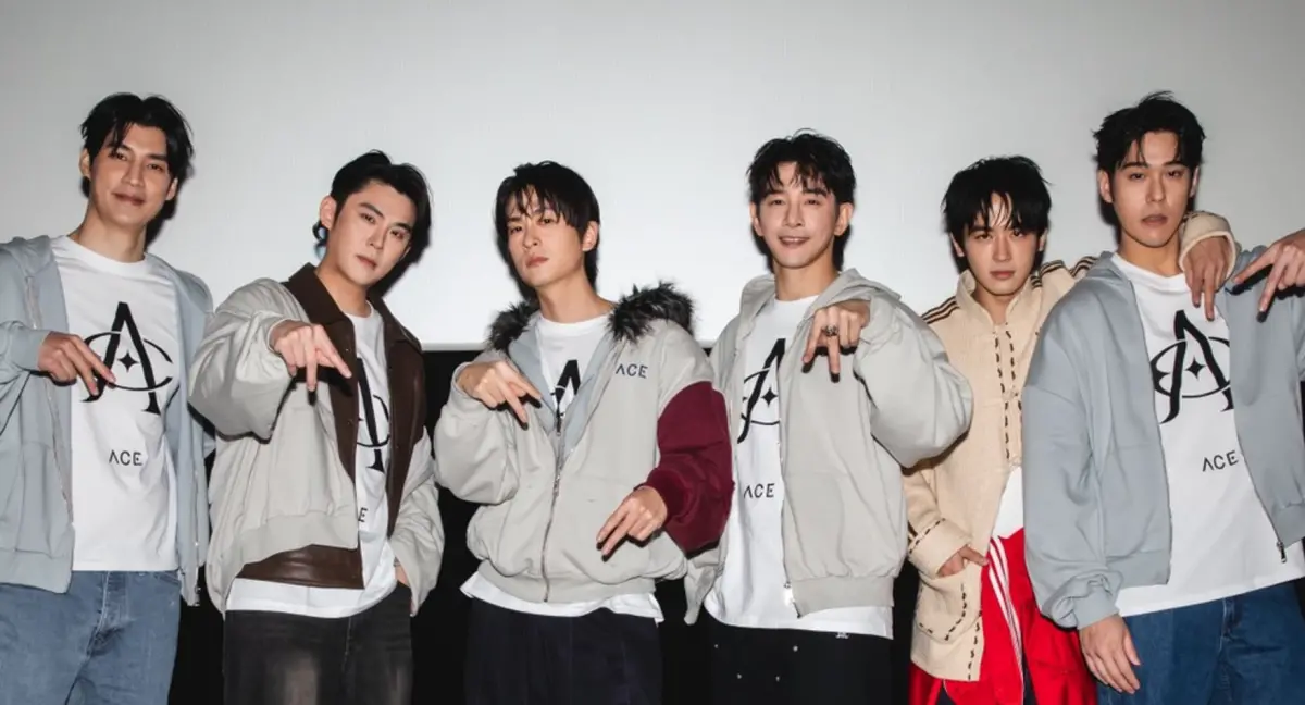 ▲《男公館》3分鐘片花今日在粉絲見面會上首度播出，張立昂（右3）搖身成為最帥媽媽桑，小樂吳思賢（右2）則在現場做30個伏地挺身，大秀肌肉。（圖／男公館提供）