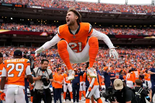 NFL科普／一場球賽多達50人在場邊！看懂進攻、防守、特勤3大部隊
