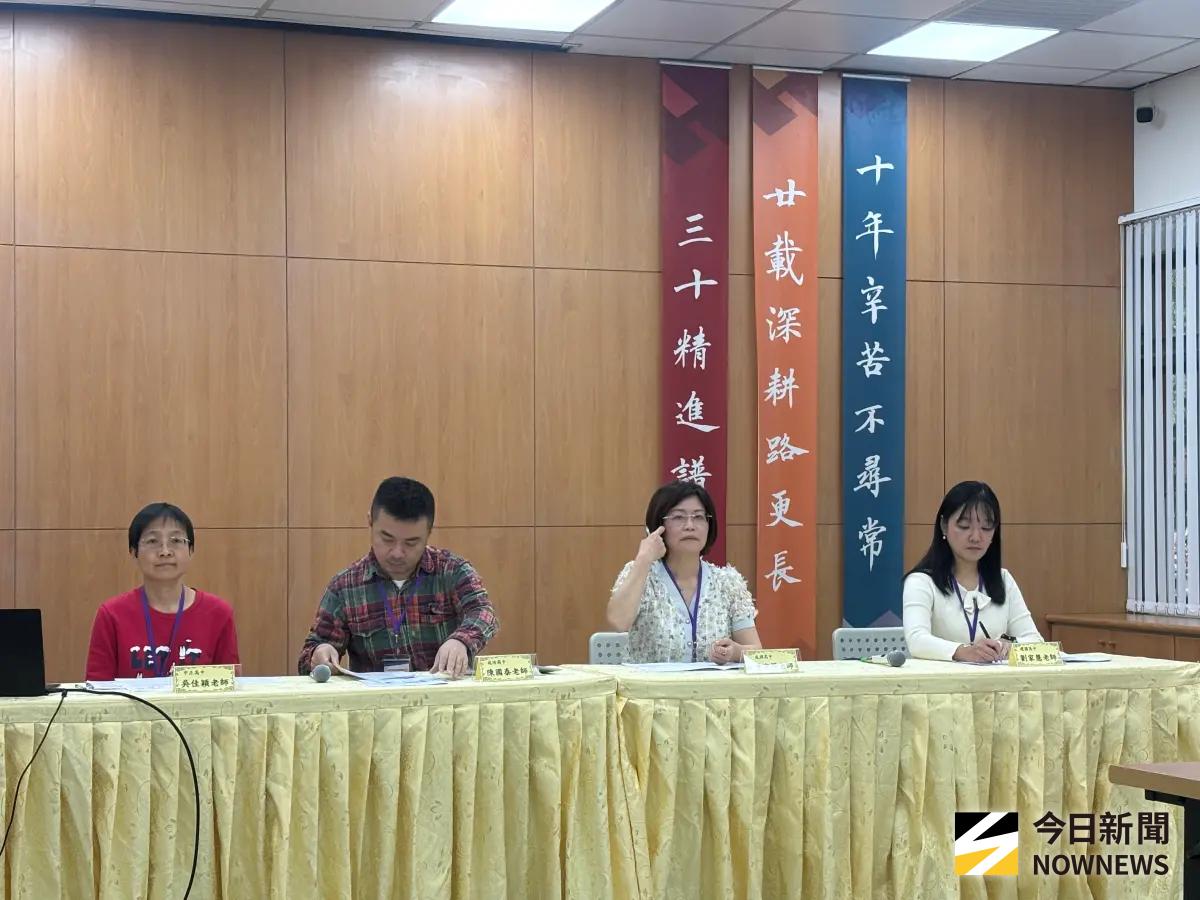 ▲台北市高中英文科教師群，由左到右分別為中正高中老師吳佳穎、成功高中老師陳國泰、成淵高中老師李宜樺、建國高中老師劉家慧。（圖／記者李青縈攝）