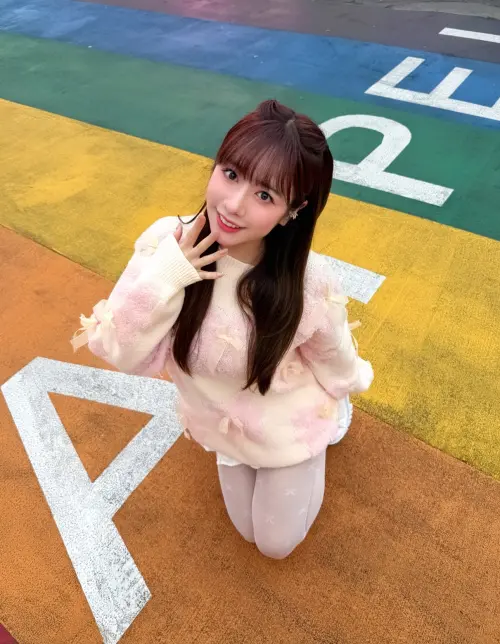 ▲KAHO近日現身台語節目，她笑說：「有點像是被整的感覺，心裡超緊張的。」（圖／樂天桃猿提供）