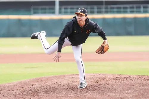 ▲統一獅投手郭俊麟春訓前與運科投手教練曾浩哲一同訓練，近期得到不錯的狀態。（圖／統一獅提供）