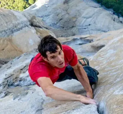 霍諾德征服酋長岩！幕前甜戀老婆