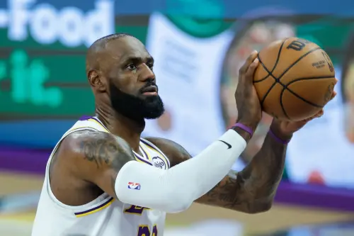 NBA／詹皇創40年首見神紀錄！湖人傳奇沃西讚嘆：他應該寫一本書
