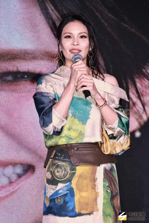 ▲周蕙演唱會取名《好想好好愛周蕙》，她希望觀眾能透過歌曲，心疼過去的自己，然後帶著全新的心情走出小巨蛋。（圖／記者吳翊緁攝影）