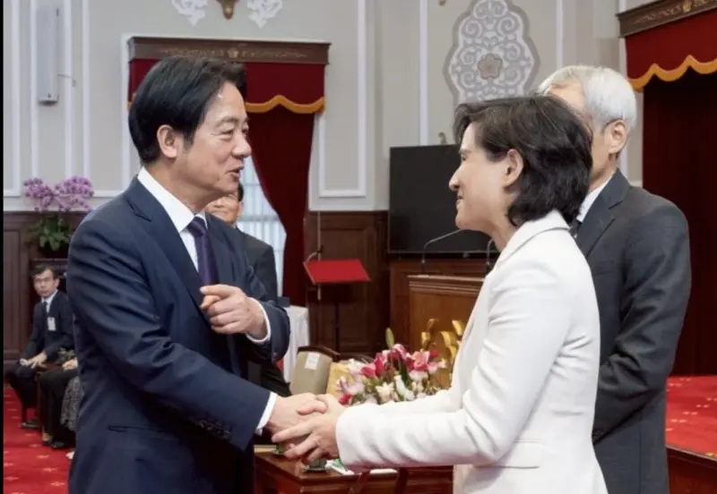 鄭麗君凱旋歸國　賴清德讚：在國際變局站上更有利的位置