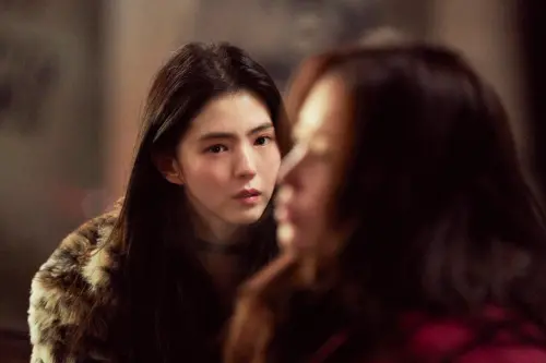 ▲韓韶禧主演新片《末路雙嬌》即將上映，她近日露面宣傳，被問到當年失控發文的心情，她直言有在審視自己。（圖／《末路雙嬌》프로젝트 Y劇照）