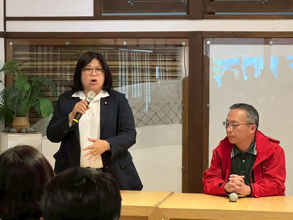 ▲王美惠續追檜意森活村店家權益，並於今日召開協調會，農業部長陳駿季全力降低因交接作業，所造成對廠商的衝擊與損失。（圖／王美惠辦公室提供）