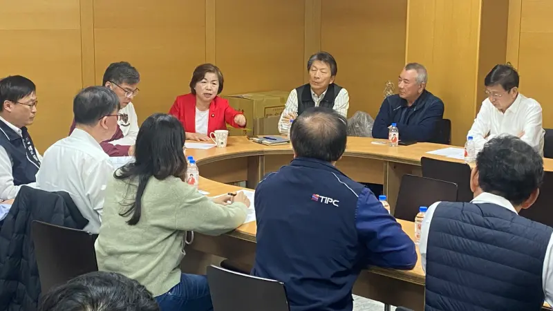土方之亂難解！何欣純促台中港釋地5公頃　楊瓊瓔：頂多撐1個月