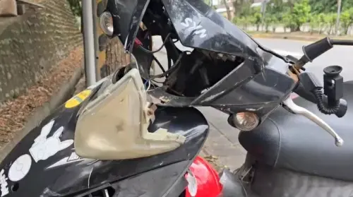 油箱蓋脫落釀禍！新竹寶山路汽油外洩　5機車摔倒4人受傷
