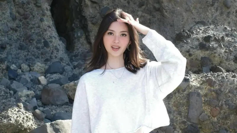 ▲孫芸芸女兒廖思惟（如圖）被視為微風集團「40億接班人」之一，今年將滿26歲仍在澳洲求學，近日在IG曬出16歲時比基尼背影照與漂髮舊照，自嘲「最後一次漂髮」，近況曝光再掀熱議。（圖／翻攝自廖思惟IG@trinityliao）