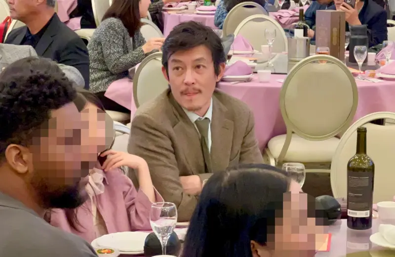 娛樂搶先看／陳冠希撞臉毛利小五郎！李運慶再發聲否認孝道外包