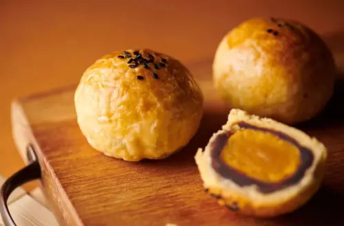 鹿港一生必吃「新口味蛋黃酥」預購開跑！北高2處取貨　特價50元
