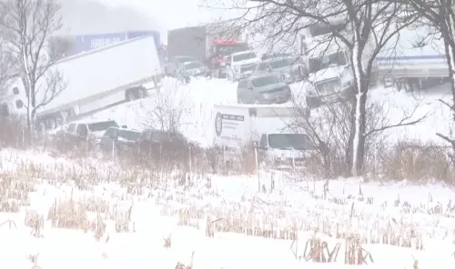 影／「大湖效應」加劇美國暴雪致災性！密西根州逾百車輛連環相撞

