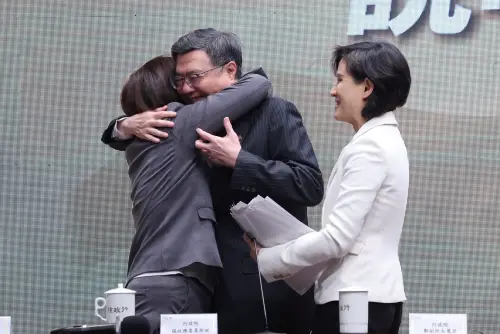 台美關稅還沒結束？王婉諭示警1危機：立院包裹表決恐遭藍白封殺
