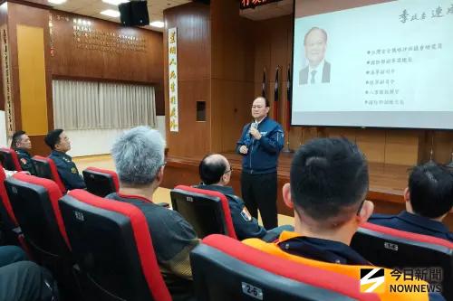 季連成受邀國軍高雄醫院開講　整合軍民醫療量能
