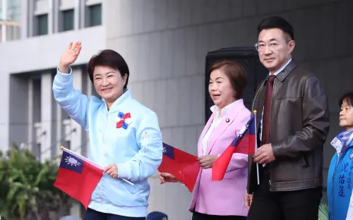 ▲立法院副院長江啟臣（右起）、立委楊瓊瓔爭當台中市長盧秀燕接班人，藍營至今擺不平。（圖／台中市政府提供，2026.01.20）