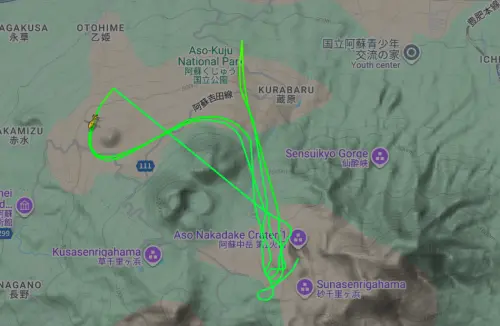 阿蘇火山直升機載2台人失事！航跡圖揭路徑　專家：典型觀光路線
