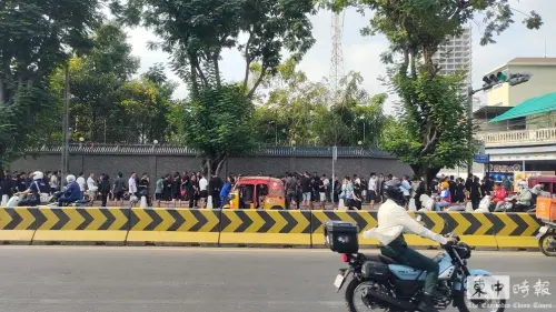柬埔寨詐騙園區放人了！豬仔中國使館外大排長龍盼回家過年
