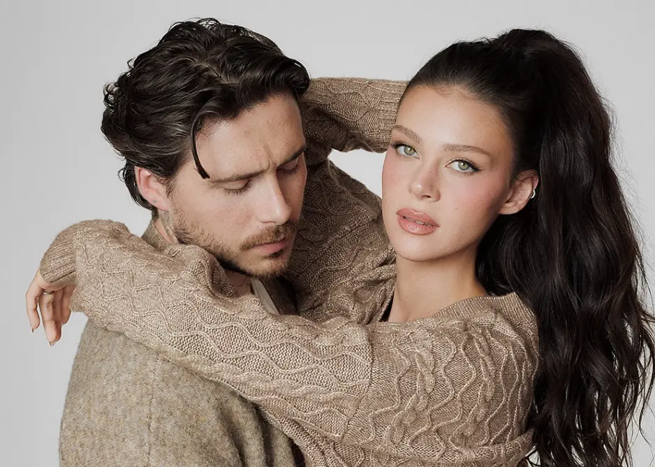 ▲貝克漢長子布魯克林（左）的老婆妮可（右）家族大有來頭，岳父尼爾森佩茲身價467億元台幣。（圖／翻攝自IG@brooklynpeltzbeckham）