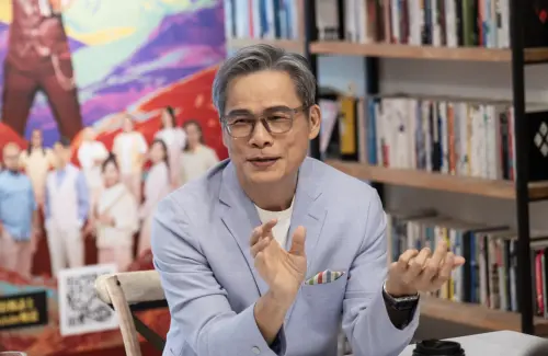 羅大佑71歲首次攻頂紐約卡內基廳！每天練琴震到腳麻　只想玩音樂
