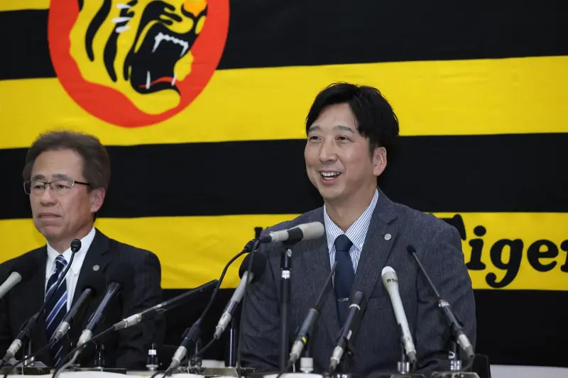 日職12球團達成「賽前禁止敵我交談」共識！藤川球兒重批：很難看