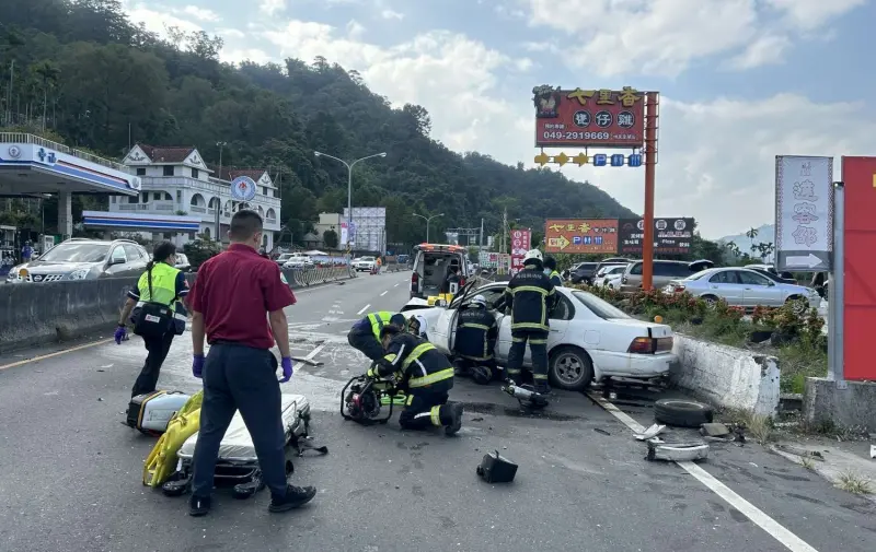 ▲許多年輕人夜衝合歡山，卻因精神不濟造成死亡車禍，命喪南投。（圖／南投縣警局提供，2026.01.21）