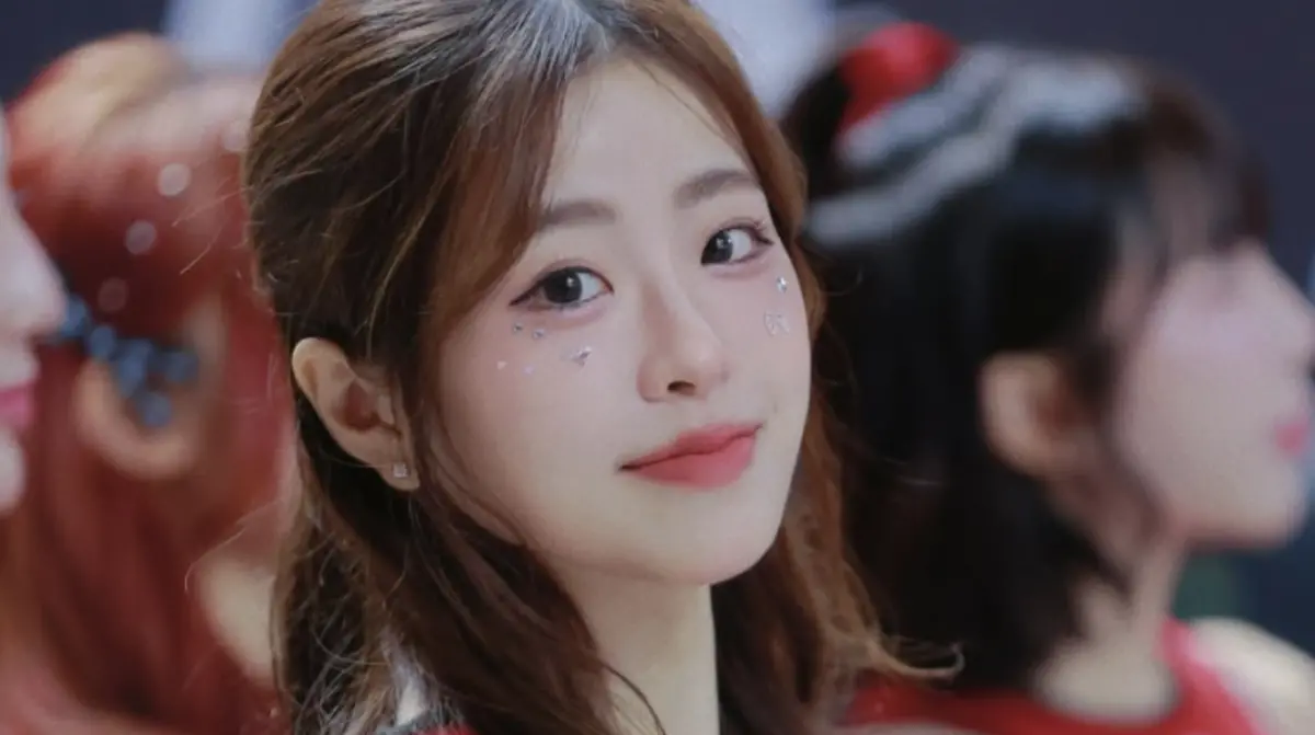 ▲中職球團味全龍啦啦隊成員柳柳（柳昕妤；如圖）今（21）日傳出不續約、將赴韓國發展，稍早味全龍回應《NOWNEWS今日新聞》：「柳柳各方面工作量都不小，球團尊重其規劃與安排。」（圖／翻攝自柳柳IG）