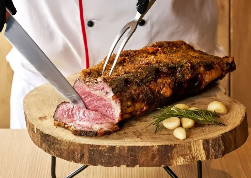 ▲六福萬怡酒店推出新春餐飲優惠，人氣吃到飽餐廳「敘日全日餐廳」將於平日推出下殺最低75折優惠，下午茶更有77折，週五每人僅833元。（圖／六福萬怡酒店提供 www.facebook.com/CourtyardByMarriottTaipei/）