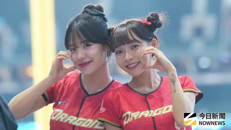 ▲味全龍新賽季啦啦隊動向曝光，消息人士透露李多慧、林襄已於上週拍攝球團形象照，象徵完成續約，2大人氣核心確定留隊，小龍女陣容先吃下定心丸。（圖／記者張一笙攝）