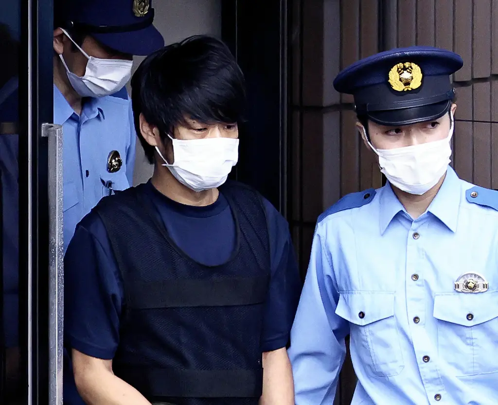 ▲日本前首相安倍晉三2022年遭槍擊暗殺，槍手山上徹也今（21日）遭奈良地方法院判處無期徒刑。（圖／美聯社／達志影像）