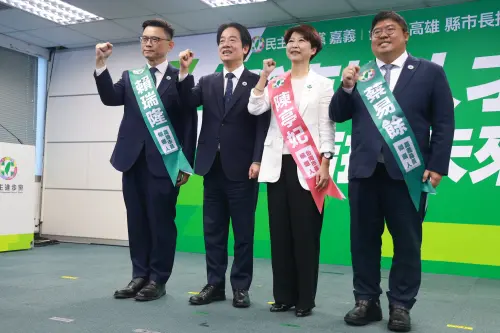 藍白合來襲！陳亭妃、賴瑞隆砲打藍營對手　蔡易餘酸與民意對立
