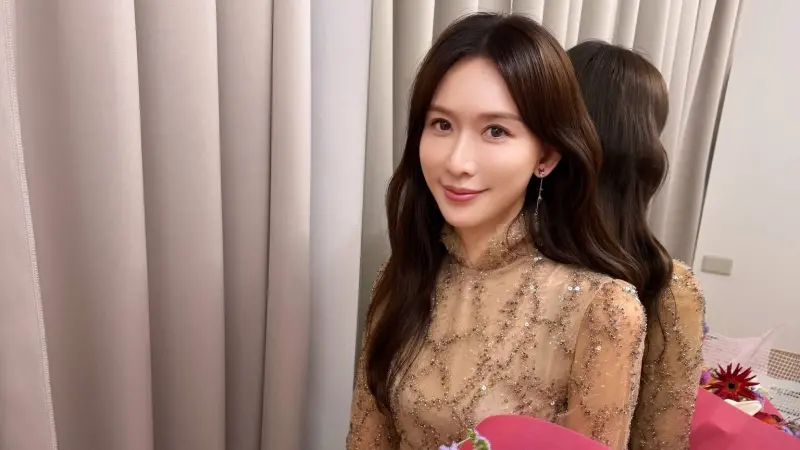 林志玲遭指臉蛋不一樣！上火線親回外貌話題　老公AKIRA隔海放閃