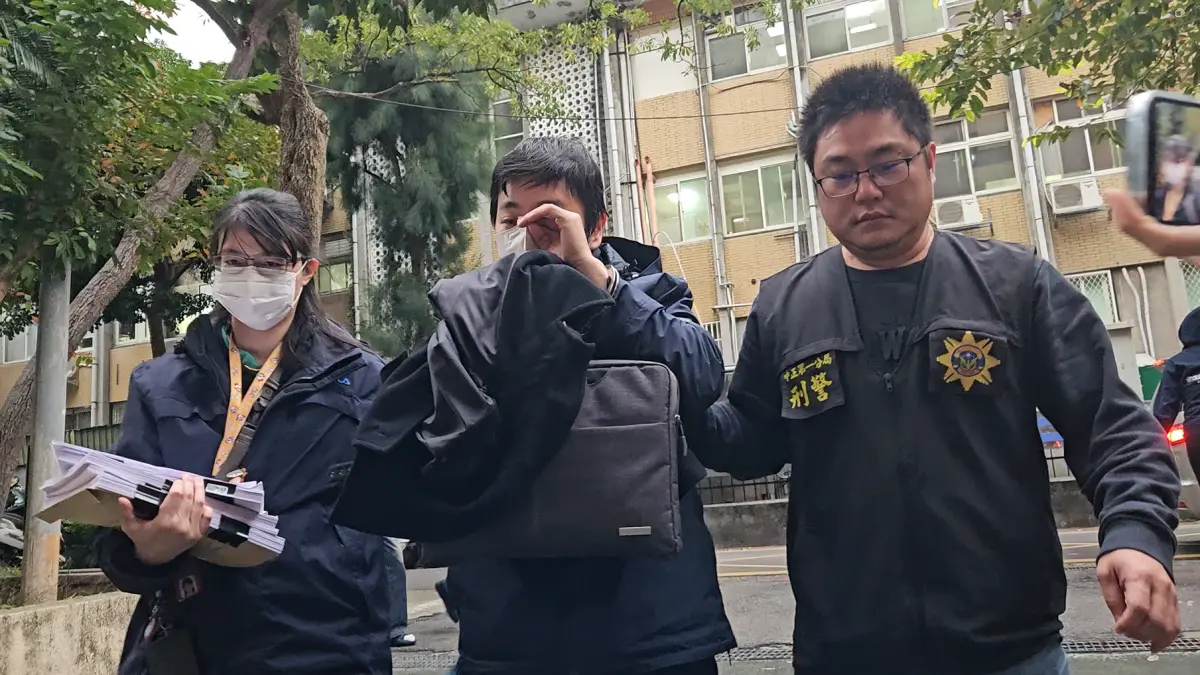 ▲滿堂紅麻辣鍋女董蔡閔如的表弟雷智翔因涉嫌協助詐團洗錢遭檢警拘提，他也是富比高數碼、台灣森源公司的負責人。（圖／記者劉松霖攝）