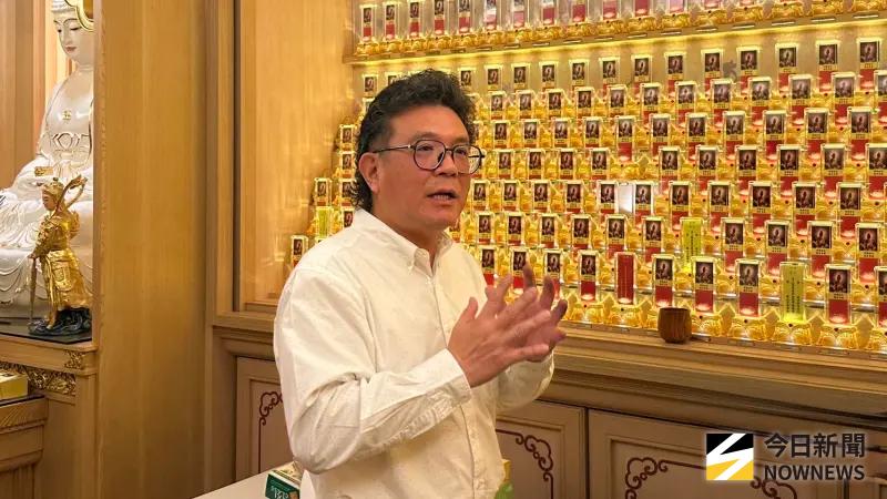 ▲業者吳友宏指出，隨著時代變遷促使「代祀服務」行業應運而生。（圖／記者陳美嘉攝，2026.01.21）