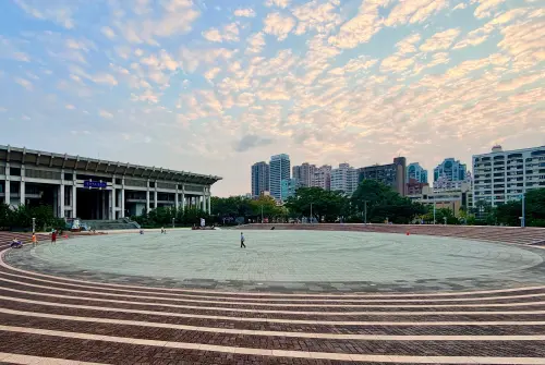 房市／高雄文化中心生活圈房價下修近10%？房仲解析市場現況
