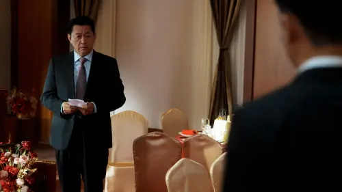 ▲《雙囍》庹宗華一個背影就讓劉冠廷淚崩。（圖／水花電影提供）