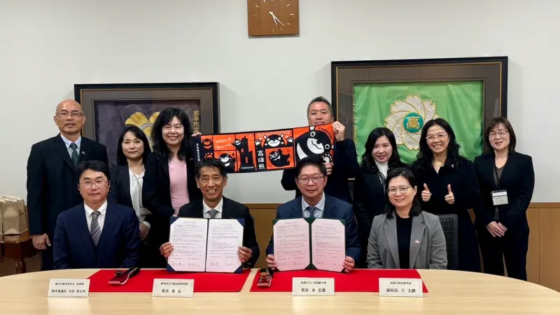 ▲仁武高中與千原台高校締結姊妹校。（圖／高市府教育局提供）