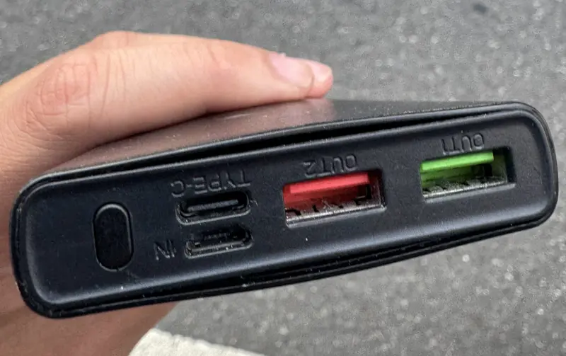 舊手機、行動電源別塞抽屜！消防專家揭危險原因：變不定時炸彈