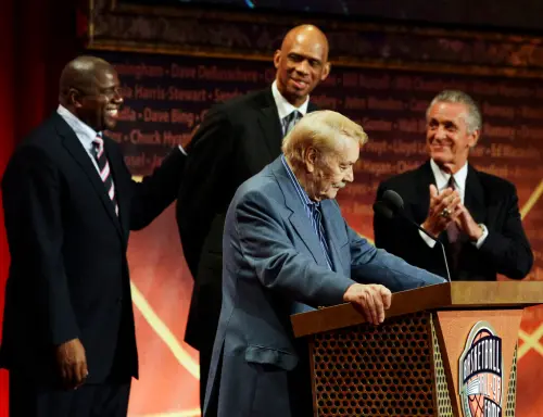 ▲珍妮掌權後的11個賽季中，湖人缺席季後賽的次數遠高於老巴斯時代。（圖／美聯社／達志影像）